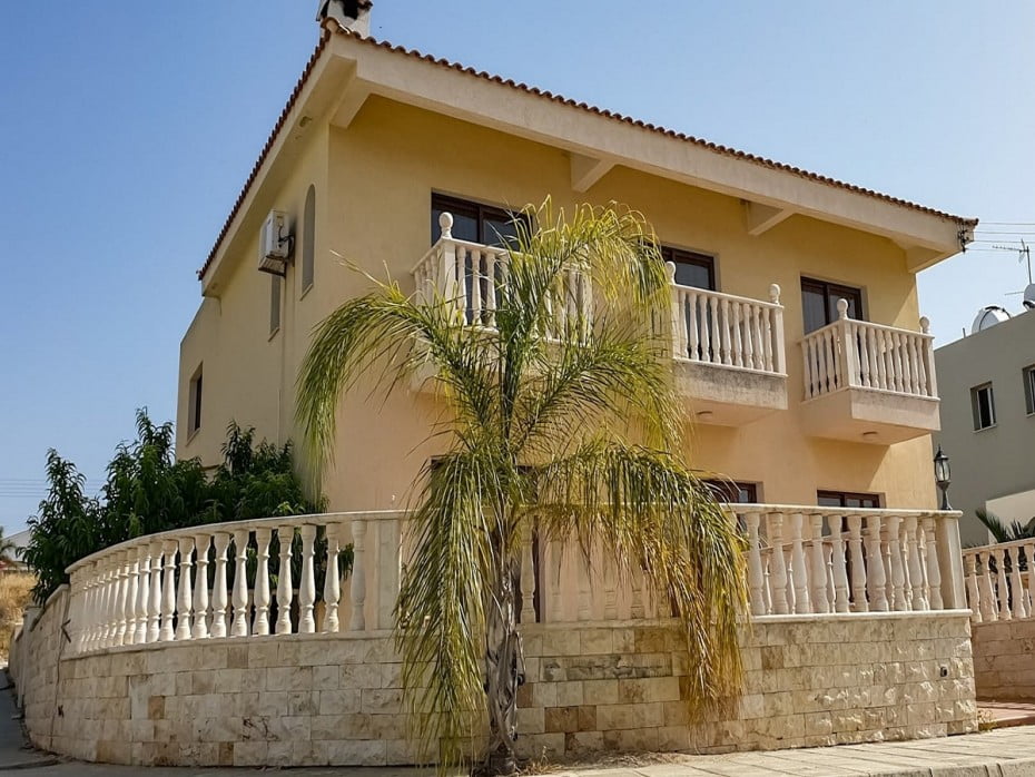 בתים למכירה בקפריסין
